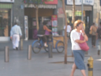 Calle 21 de Mayo, otra transportista con
                        tr�cicli