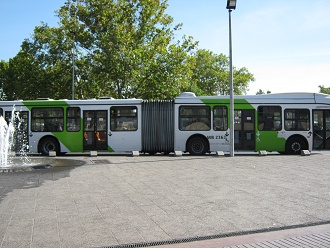 Avenida Balmaceda, �mnibus articulado