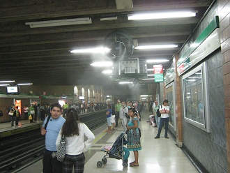 La estaci�n "Santa Ana" con
                          ventilaci�n de humedad, vista de de frente