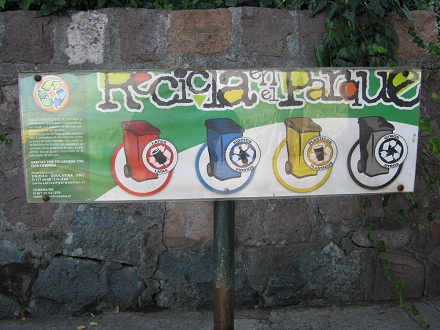 Los logotipos de la campa�a de
                            reciclaje