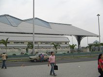 Guayaquil, el Terminal Daule del sistema
                          Metrov�a, foto panor�mica 03