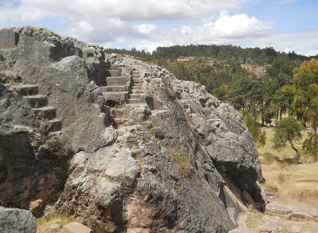 Der Treppen- und Thronfelsen "Chinchana grande" (Treppenfelsen), Teil 2