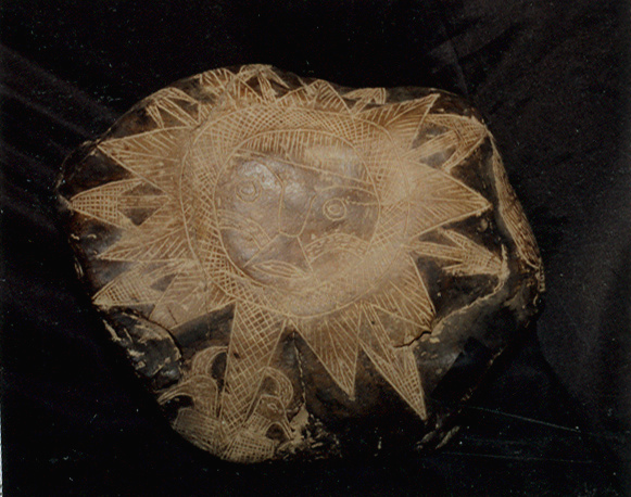 Y aqu� est� otra
                          piedra del sol