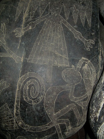 Piedra con l�neas de Nazca mono, alcatr�z
                          y c�ndor, zoom parcial