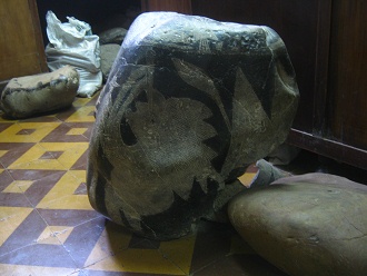 Piedra de
                            astronom�a grande, astr�nomo grande con
                            telescopio 02