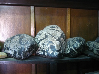 Piedras con l�neas de Nazca