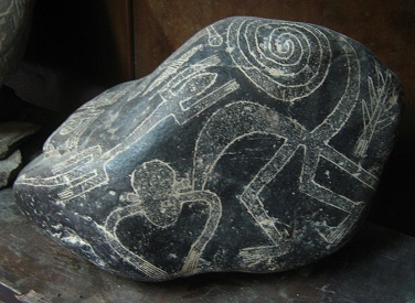 Piedra con el
                            mono y el lagarto de las l�neas de Nazca