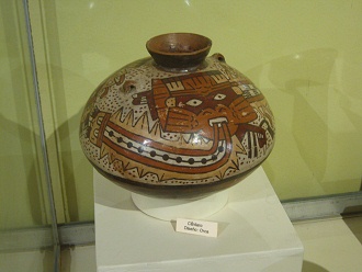 Vessel with a god 01
