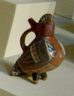 Ceramic bottle of Nazca culture in
                              form of a parrot, lateral view