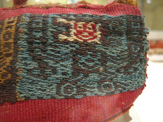 Gorro de la cultura Wari
                                    (Huari) 04, detalle 02