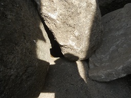 Templo del sol: canalito cubierto 01