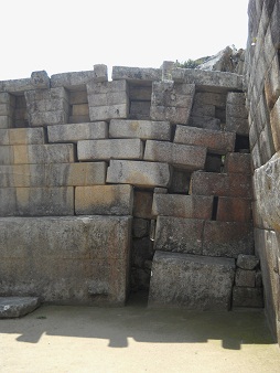 Templo principal, la zona central da�ada