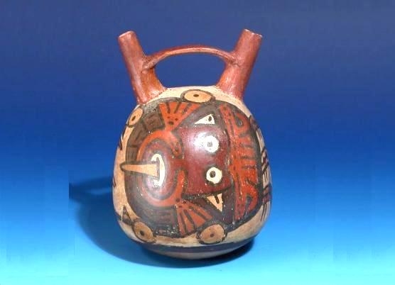 Ein K�nig in Form eines
                          Keramikgef�ss der Nasca-Keramik