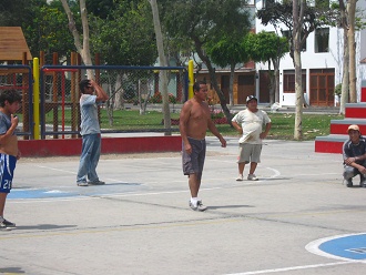 Parque San Est�ban 29-12-2010,
                          futbolistas salvajes 03