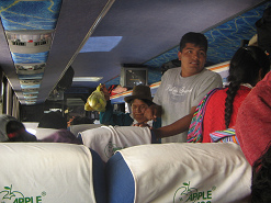 Gedr�nge im Bus