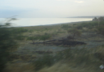 Panamericana in Nord-Peru zwischen Mancora
                        und Tumbes, Strandbucht mit Panorama