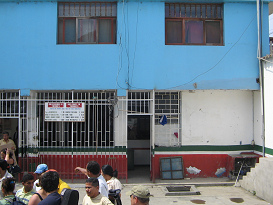 Busterminal von CIFA in Tumbes,
                          Taxipreistafel